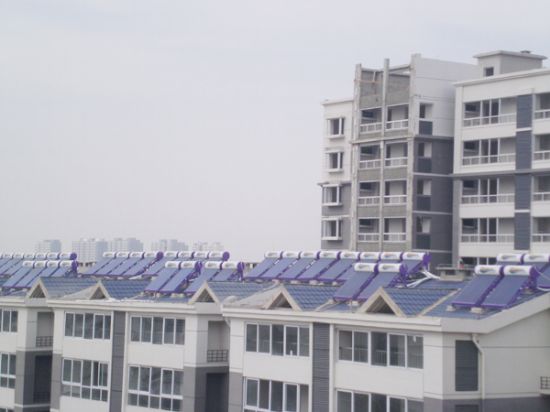 点击查看详细信息<br>标题：菏泽金色家园太阳能热水器工程 阅读次数：4406