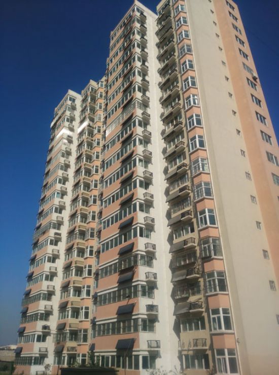 点击查看详细信息<br>标题：菏泽金御华府阳台壁挂太阳能工程 阅读次数：4567