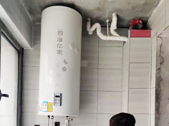 点击查看详细信息<br>标题：阳台壁挂太阳能100升 阅读次数：2749
